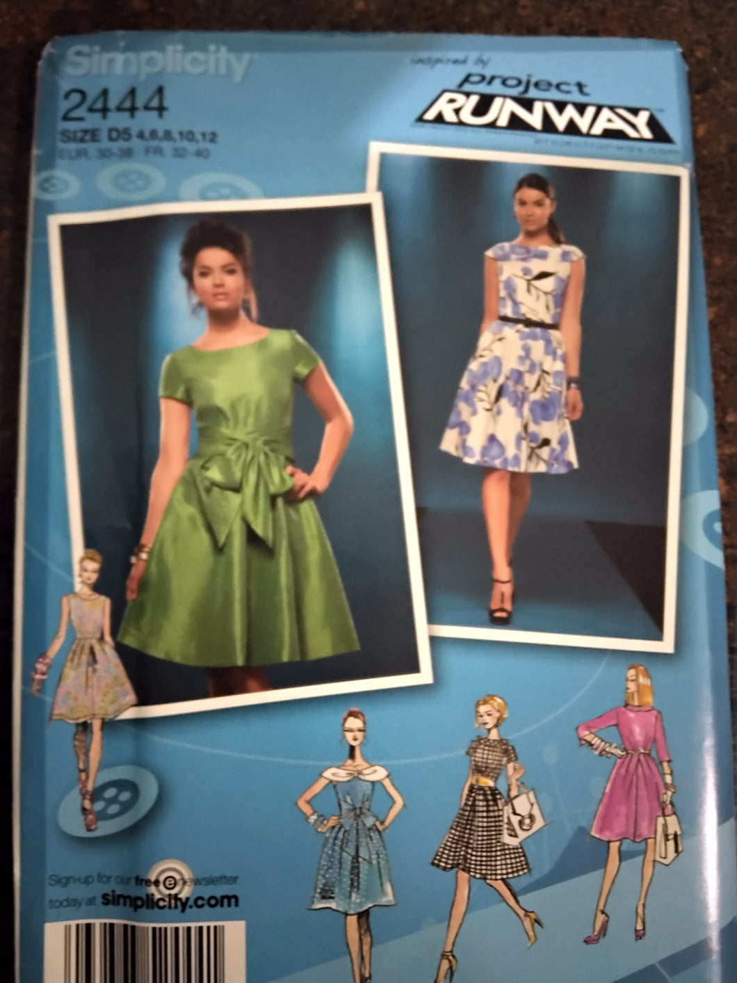 Misses Dress Sewing Pattern - Size D5 - 4-6-8-10-12  - Simplicity #2444