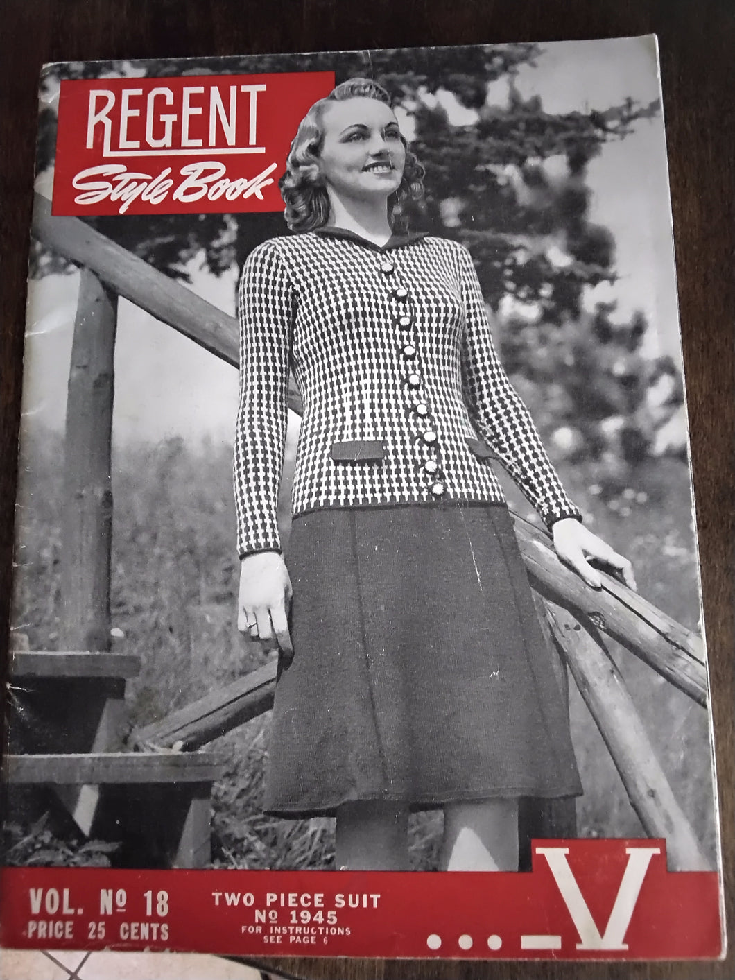 Vintage Knitting Pattern Book - Men and Women's Fashion - Regent Style Book #18